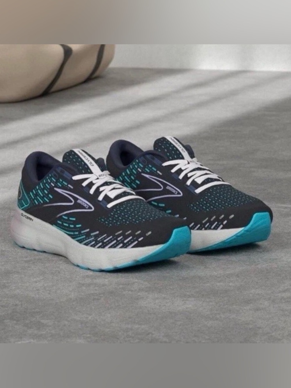 Brooks Glycerin GTS 20 Women Size 7.5 Blue/Purple Cushioned Running Sneakers